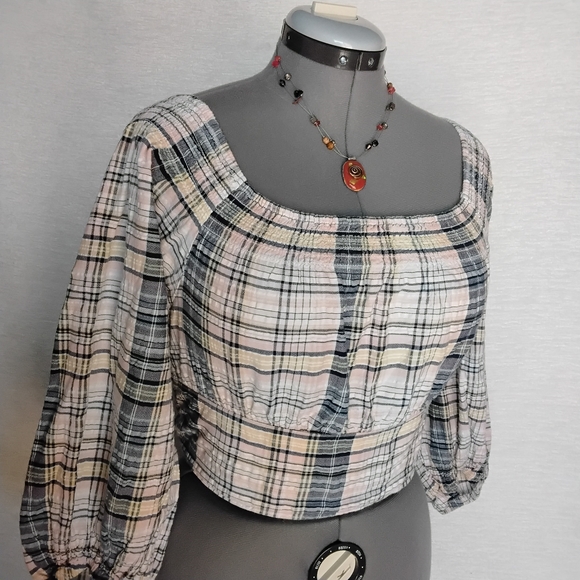 Arizona Jean Company Tops - Arizona Jean Company Size L Blouse Blue Pink White Puff Sleeves